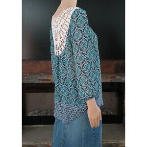 Maurices Womens Medium Webbed Knitted Backing Peasant Boho Light Casual Top